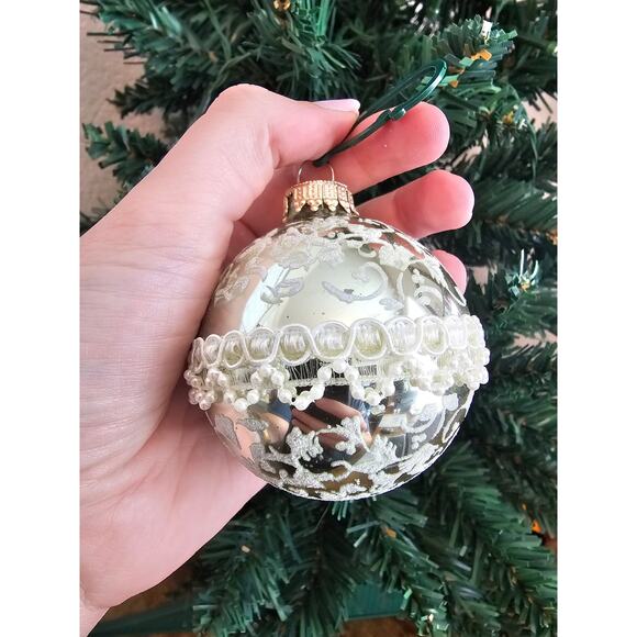 Vintage AmeriChristmas Glass Ball Christmas Ornament Silver Cream Beaded pearls - Picture 3 of 4
